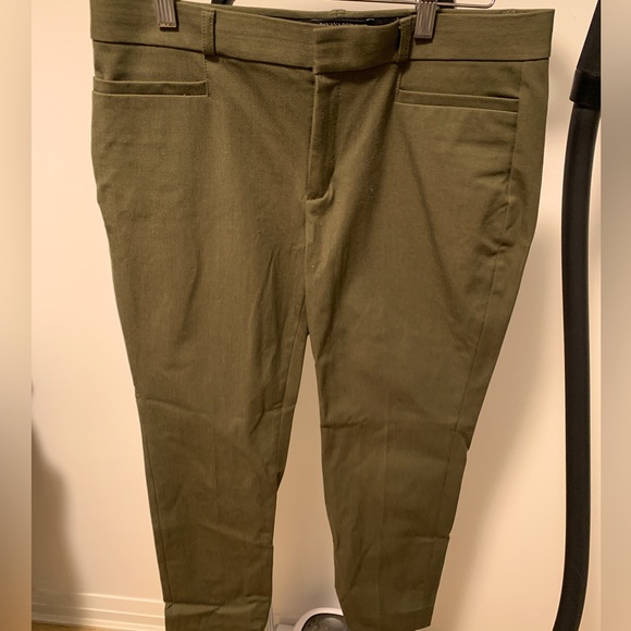Curvy Skinny olive pants - Picture 2 of 7
